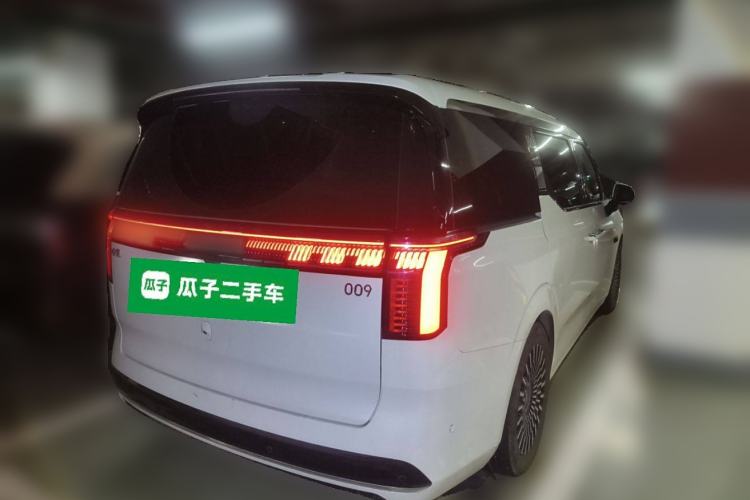 Used Zeekr 009 2022 WE Edition
