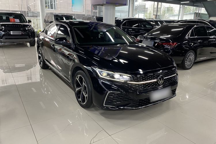 Used Volkswagen Passat 2023 Restyled 330TSI Starry Luxury Edition
