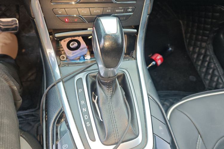 Used Ford Edge 2018 EcoBoost 245 Two-Wheel-Drive Titanium 7-Seater China V Standard
