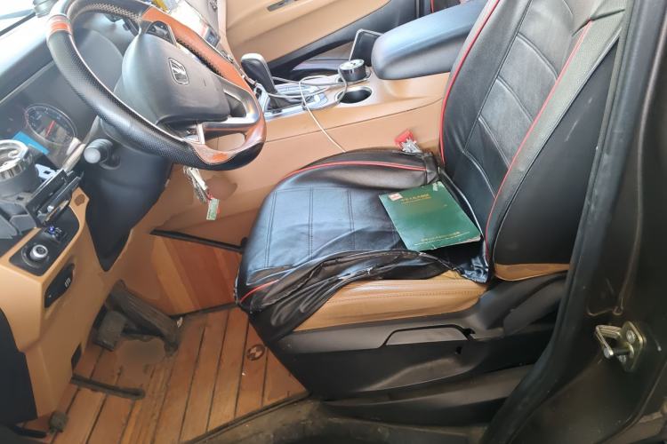 Used Huasong 7 2015 2.0T Automatic Luxury Model Left Front Seat