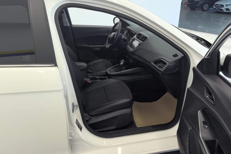 Used Ford Escort 2019 Revised Version 1.5L Automatic Enjoyment Type China VI Standard