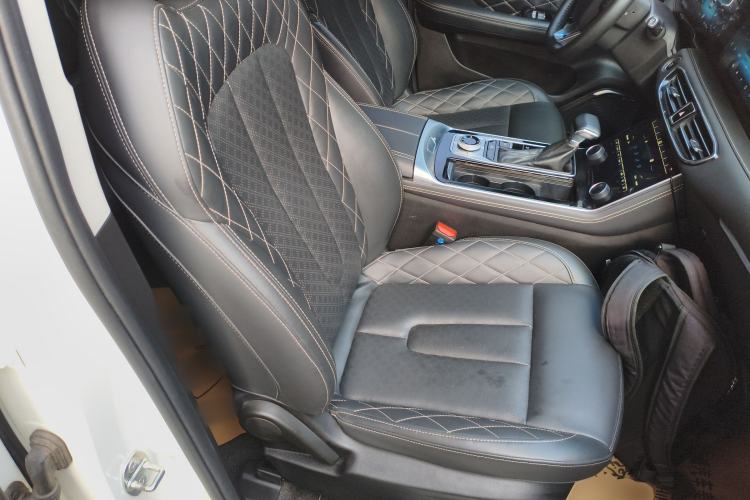 Used JETOUR X95 2022 1.6T DCT Chieftain Edition 5 Seats
