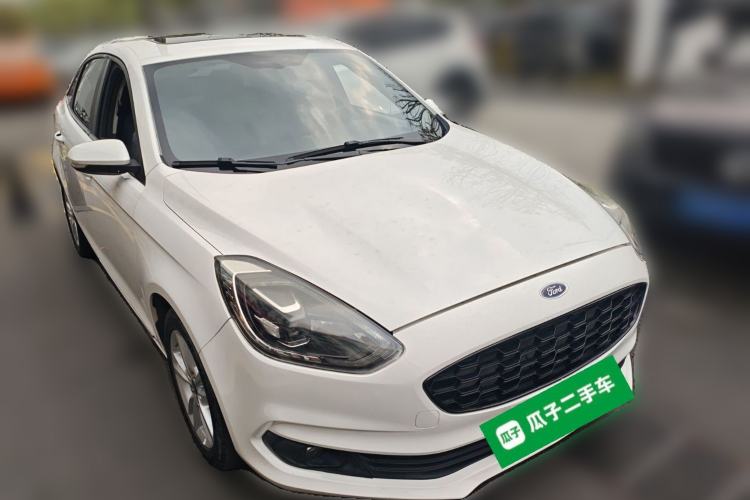 Used Ford Escort 2019 Revised Version 1.5L Automatic Enjoyment Type China VI Standard Front Right 45 Deg