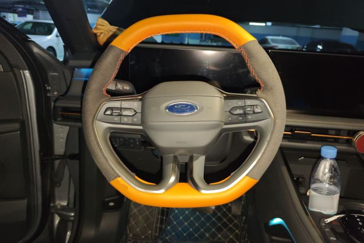 Used Ford Edge 2023 Ford Explorer L 2.0T EcoBoost Four-Wheel Drive 7-Seater Supreme Model