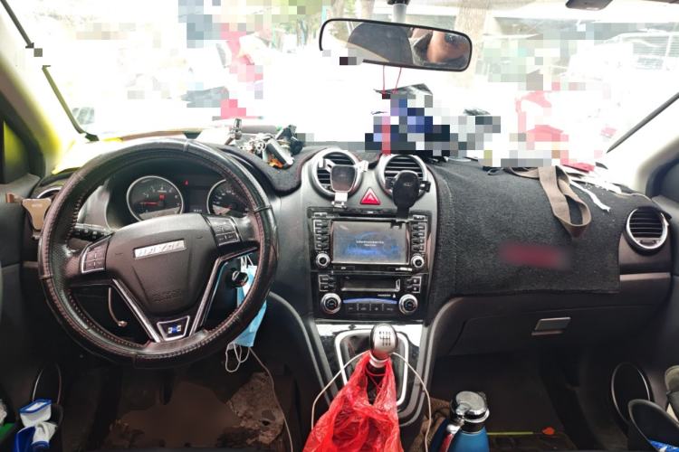 Used Haval H6 2016 Upgraded Model 1.5T Manual Two-Wheel Drive Elite Version
