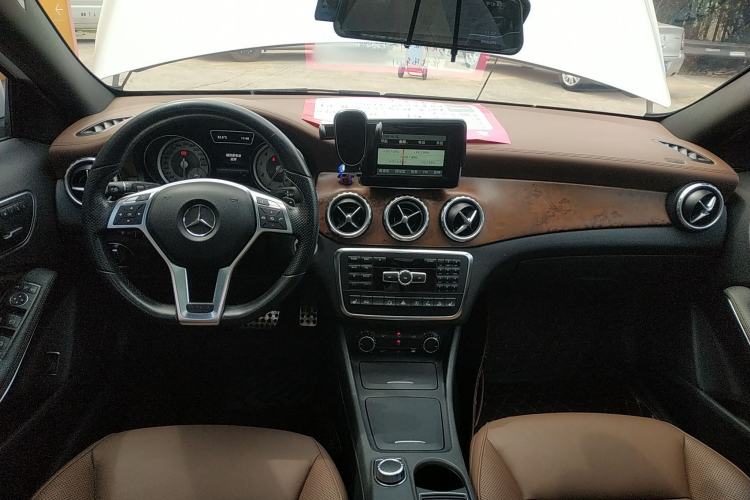 Used Mercedes-Benz GLA 2015 GLA 260 4MATIC Sport Edition
