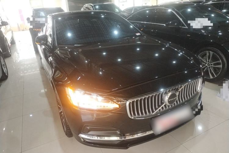 Used Volvo S90 2023 B5 Zhiyi Luxury Edition
