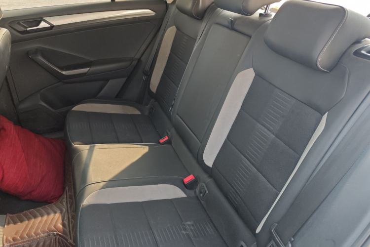 Used Volkswagen T-ROC 2018 230TSI DSG Two-Wheel Drive Advanced Version China V Standard