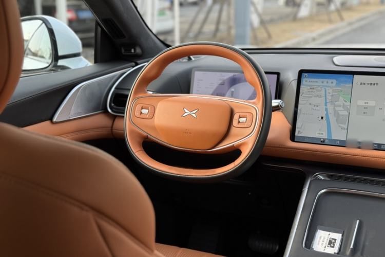 Used XPeng G9 2025 625 Long-Range Max Steering Wheel