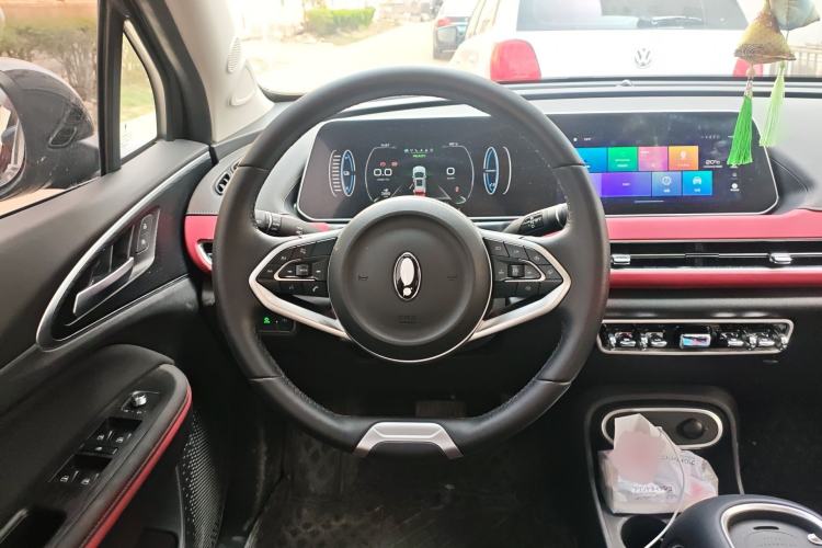 Used ORA Good Cat GT 2023 Mulan Edition 401km Luxury Version Steering Wheel