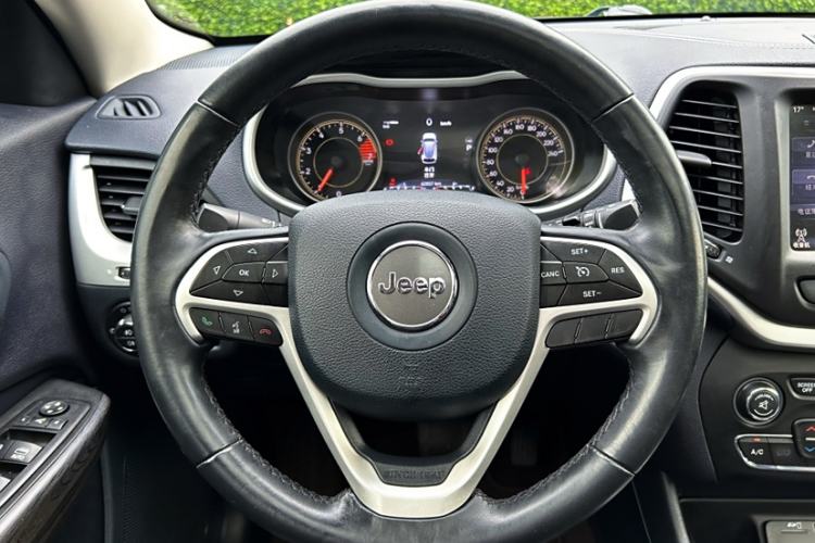 Used Jeep Cherokee 2017 2.4L Leading Smart Edition