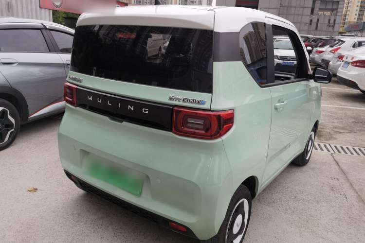Used Wuling Hongguang MINIEV 2021 Macaron Premium Model – Lithium Iron Phosphate