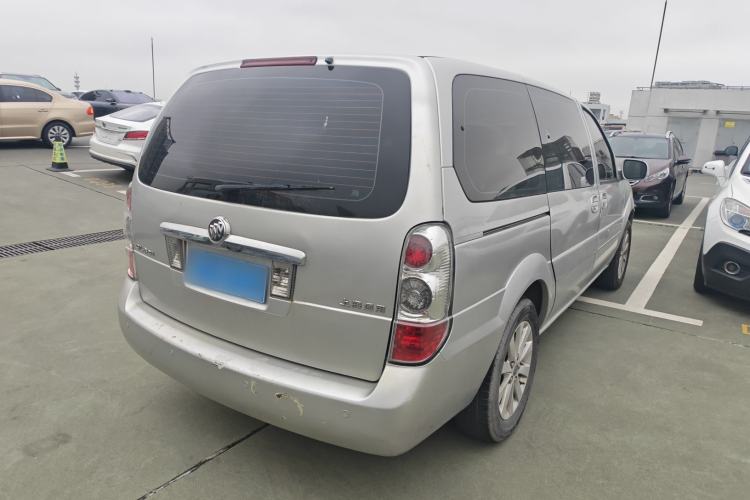 Used Buick GL8 2014 2.4L Classic Edition Rear Right 45 Deg