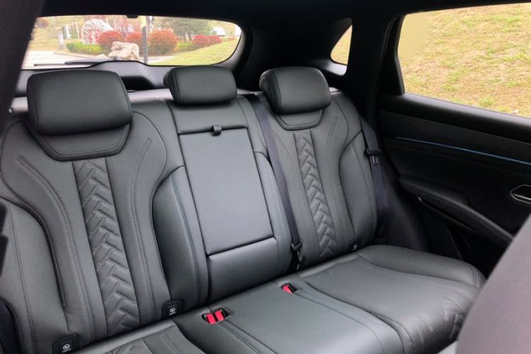 Used BYD Song L DM-i 2025 Intelligent Driving Version 160 km Beyond-Range Type Exterior 12