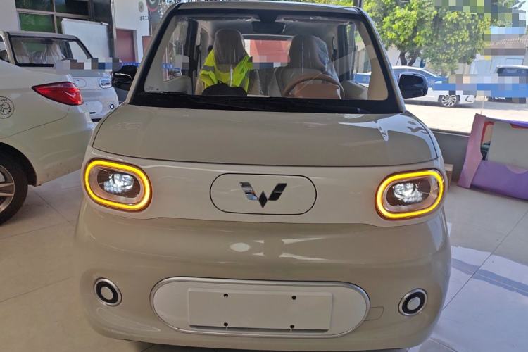 Used Wuling Hongguang MINIEV 2024 3rd Generation 215km Youth Edition