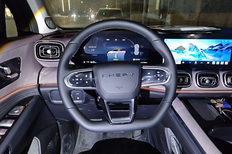 Used Chery Tiggo 9 C-DM 2025 1.5T 106KM Ultra-Comfort Version 7 Seats Lithium Iron Phosphate Steering Wheel