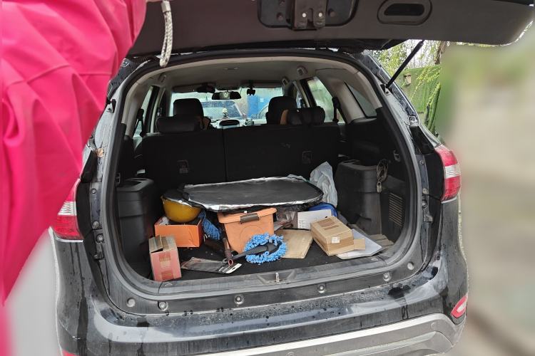 Used JMC Yusheng S350 2013 2.4T Automatic 2WD Diesel Luxury Edition 5 Seats
