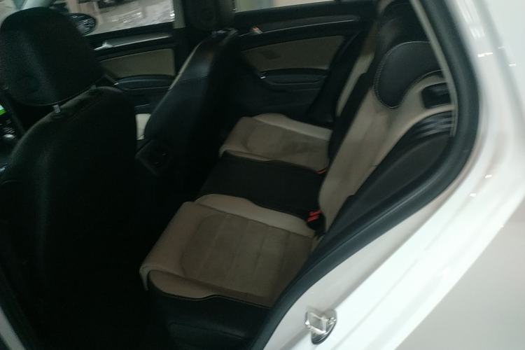 Used Volkswagen Golf 2017 230TSI Automatic Luxury Million-Vehicle Commemorative Edition