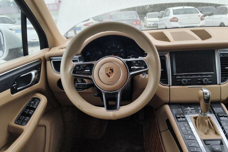 Used Porsche Macan 2016 Macan 2.0T Steering Wheel