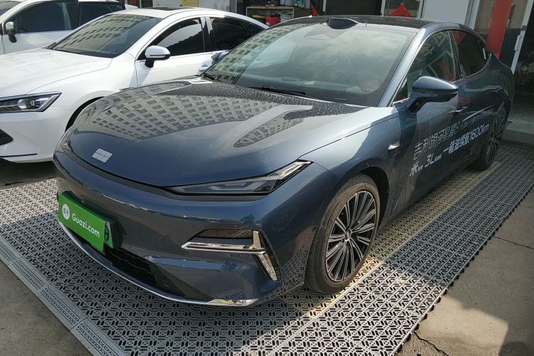 Used Geely Galaxy 8 2025 130km EM-P Starship Edition