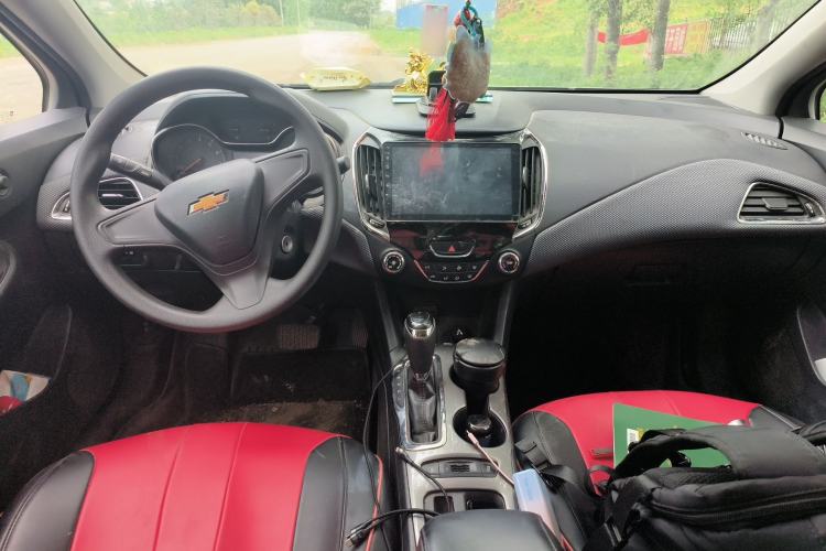 Used Chevrolet Cruze 2017 1.5L Automatic Pioneer Sunroof Edition
