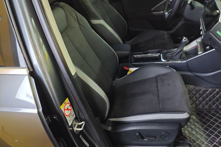 Used Audi Q3 2019 40 TFSI Fashion Dynamic Model
