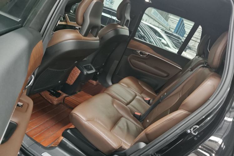 Used Volvo XC90 2021 B5 SmartDrive Luxury Edition 5-seater Left Rear Seat