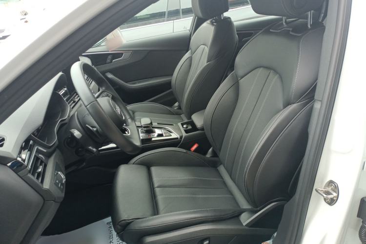 Used Audi A4L 2023 40 TFSI Luxury Dynamic Model