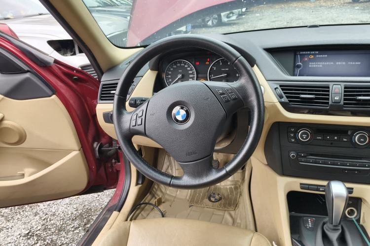 Used BMW X1 2012 sDrive18i Luxury Edition