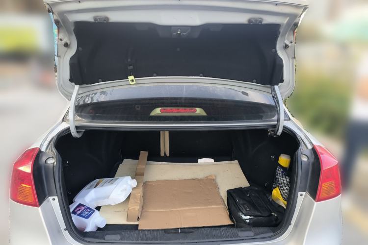 Used Buick Excelle 2011 1.6 LX-MT