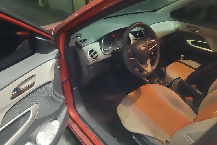 Used Chevrolet Sail 2015 Sail 3 1.5L AMT Happiness Sunroof Edition
