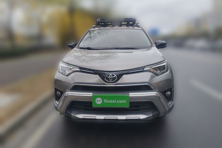 Used Toyota RAV4 2019 2.0L CVT Two-Wheel Drive Fashion X Limited Edition China VI Standard