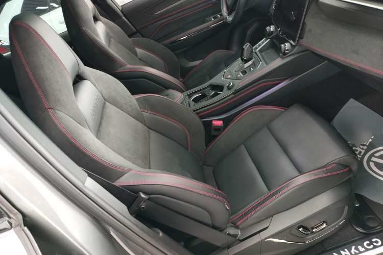 Used Lynk & Co 05 2020 2.0TD Four-Wheel Drive HypeHalo