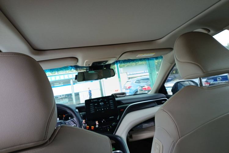 Used Toyota Camry 2021 2.5G Luxury Edition
