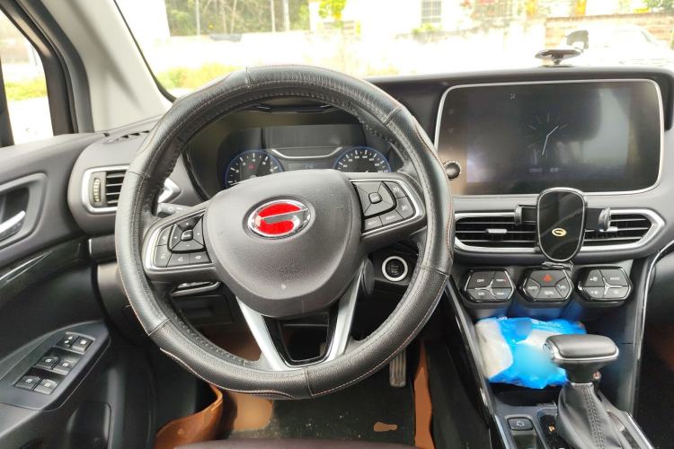 Used GAC Trumpchi GS4 2018 235T Automatic Two-Wheel Drive Luxury Smart Connectivity Millionth Anniversary Edition Steering Wheel