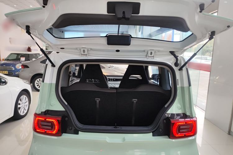 Used Wuling Hongguang MINIEV 2022 Macaron Premium Model – Lithium Iron Phosphate
