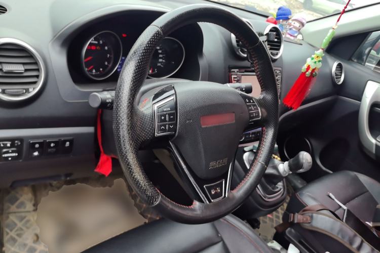 Used Haval H6 2014 Upgraded Model 1.5T Manual Two-Wheel Drive Elite Version
