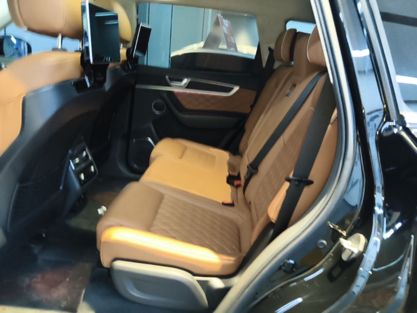 Hongqi HS7 2022 3.0T Automatic All-Wheel Drive Smart Connect Flagship Edition Five Seats — снимка 20