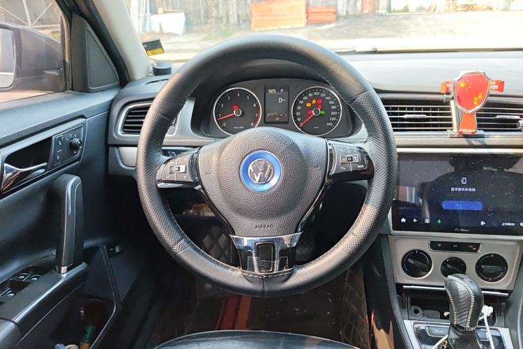 Used Volkswagen Lavida 2013 Revised Version 1.4 TSI DSG Comfort Edition Steering Wheel