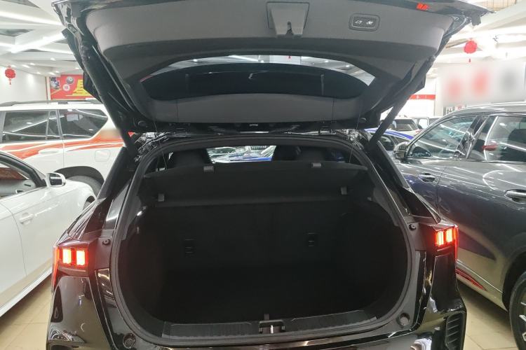 Used Lynk & Co 06 2020 1.5T JinPro model
