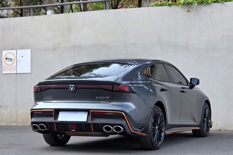 Used CHANGAN UNI-V 2022 1.5T Sport Edition