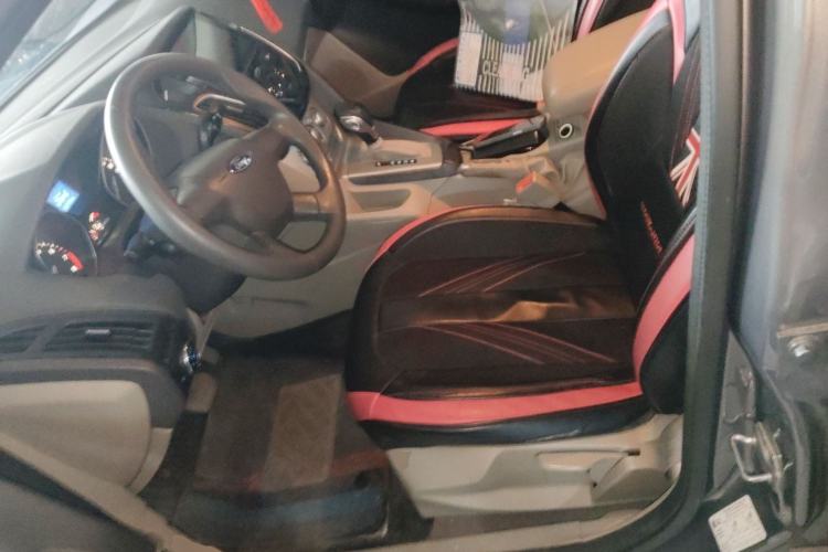 Used Ford Focus 2012 Sedan 1.6L Automatic Comfort Model Left Front Seat