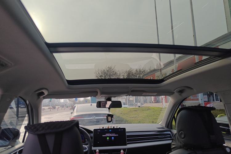 Used Volkswagen Tiguan L 2024 Outstanding Model 300TSI Automatic Two-Wheel Drive Longteng Edition Headliner