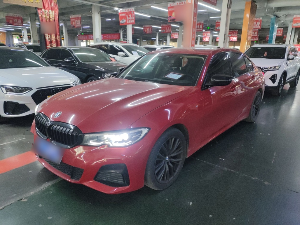 Под передней частью автомобиля