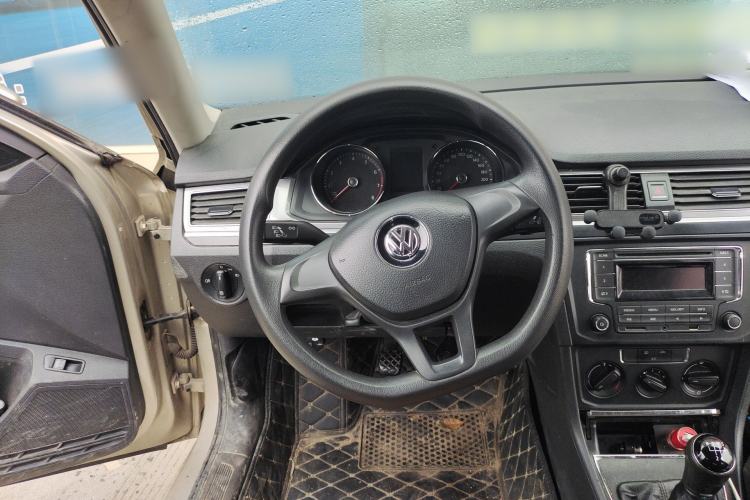 Used Volkswagen Bora 2016 1.6L Manual Fashion Edition Steering Wheel