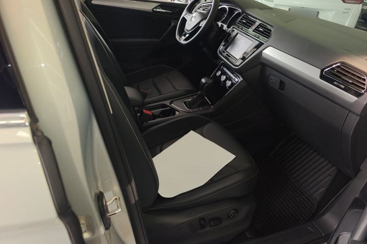 Used Volkswagen Tiguan L 2018 330TSI Automatic Two-Wheel Drive Luxury Edition
