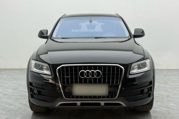 Used Audi Q5 2017 Plus 40 TFSI Technology Model Exterior 1