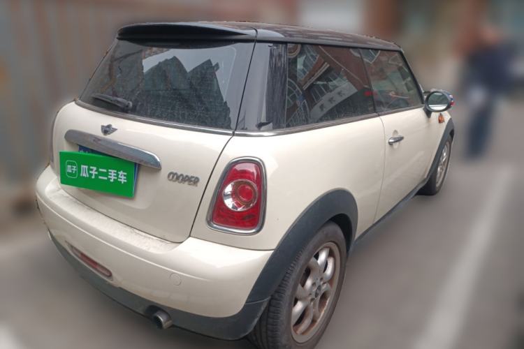 Used MINI MINI 2011 1.6L COOPER Fun
