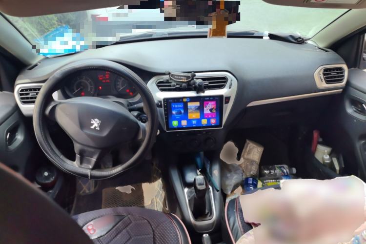 Used Peugeot 301 2014 1.6L Manual Comfort Edition Center Console