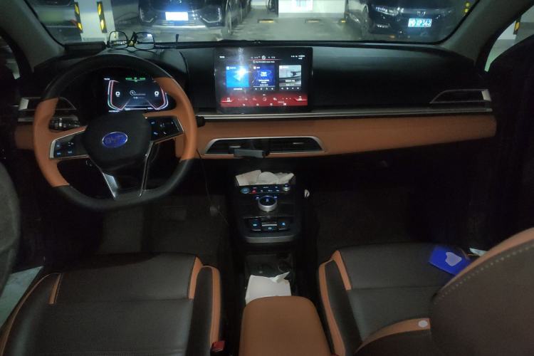 Used BYD e2 2020 Upgraded Version Long-Range Edition Luxury Model Center Console
